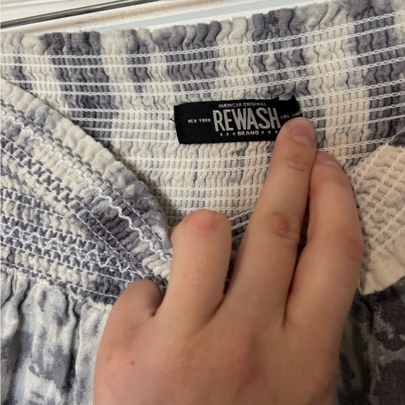 Boho Gray and White Tie-Dye Wide-Leg Pants - Picture 5 of 5